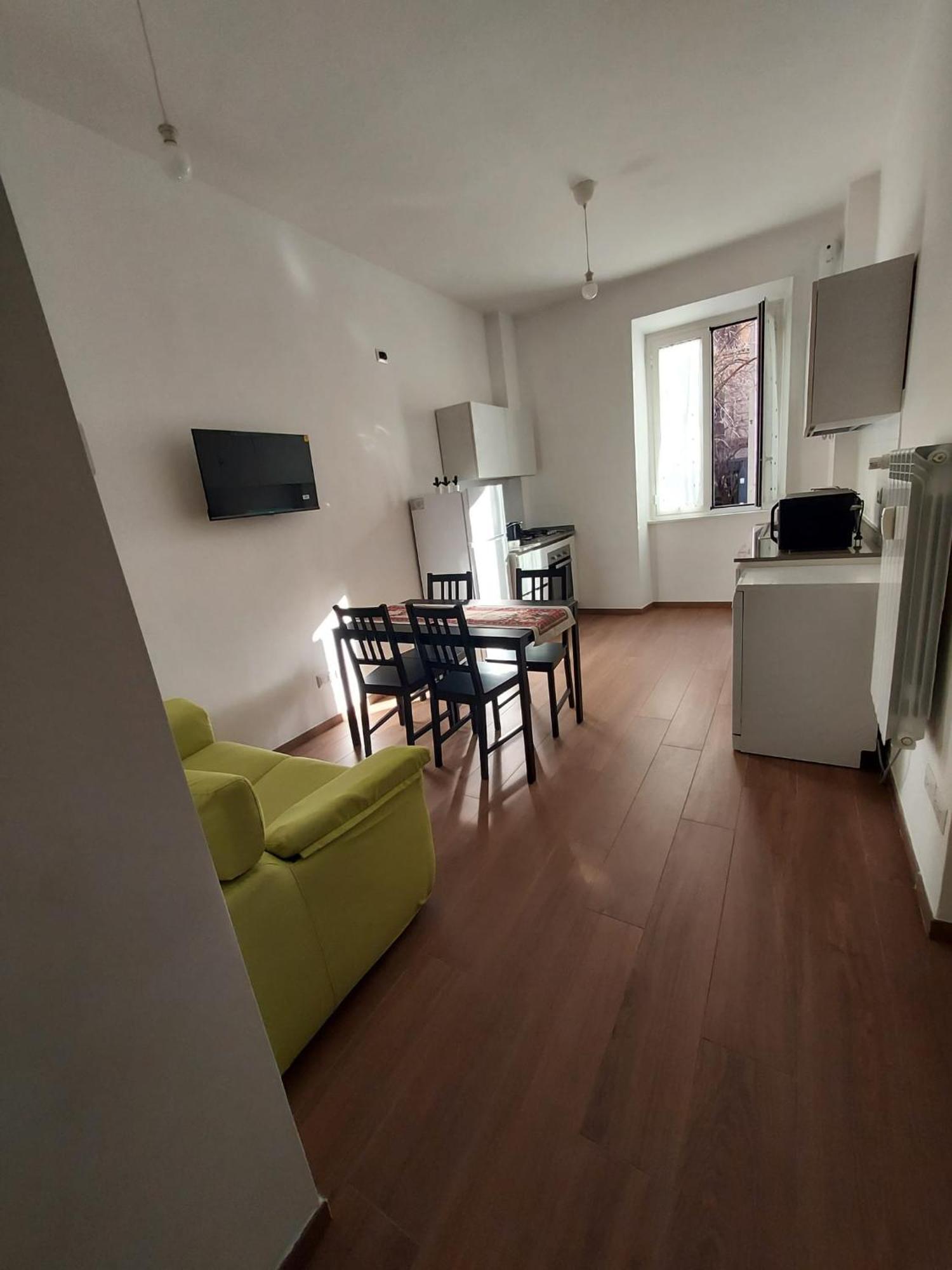 Carol House Piazza Bologna Apartamento *
